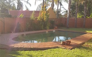 4 Bedroom House in Constantia Park