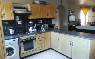 2 Bedroom Simplex in Bluff