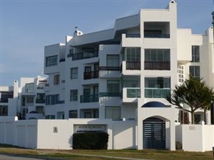 3 Bed Apartment in Summerstrand