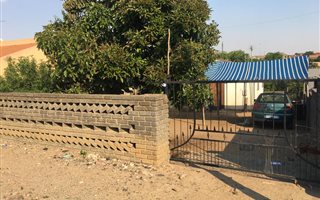 2 Bedroom House in Tembisa