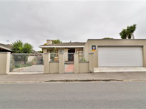 5 Bed House in Avondale