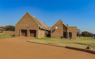 1.6 ha Farm in The Orchards