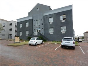 608 m² Commercial space in Sunninghill