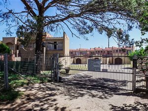 3 Bed Apartment in King Williams Town