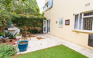 2 Bedroom Apartment in Oranjezicht