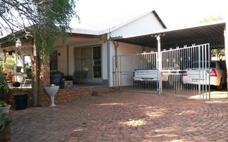 4.6 ha Farm in Strydfontein and surrounds