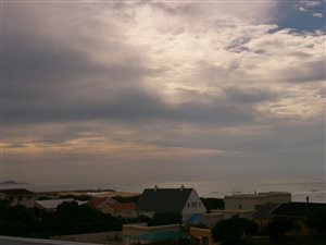 822 m² Land available in East Bank