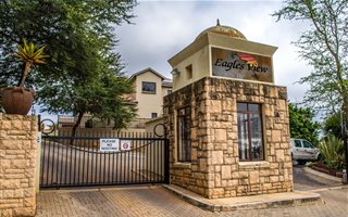650 m² Land available in Roodekrans