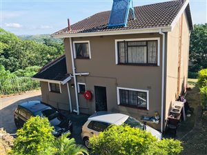 3 Bed Duplex in Clare Estate