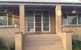 3 Bedroom House in Roodepoort North
