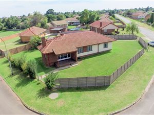 4 Bed House in Hendrina