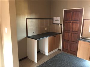 2 Bed Townhouse in Mooikloof Ridge
