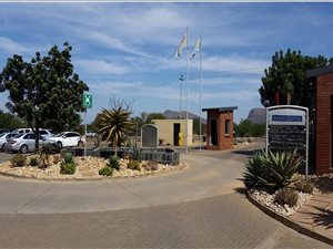 70 m² Commercial space in Melodie