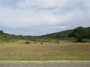 760 m² Land available in West Bank