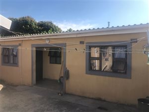 5 Bed House in KwaMashu