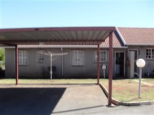 2 Bedroom Townhouse in Roodepoort West