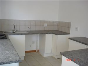 2 Bed Flat in Kempton Park Central