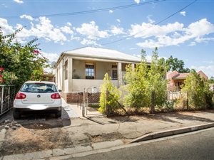 3 Bed House in Oudtshoorn Central