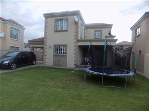 3 Bed Townhouse in Brakpan North