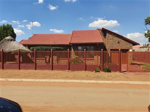 3 Bed House in Evaton West