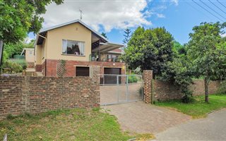 3 Bedroom House in Hill Sixty