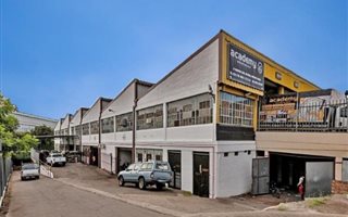 1961 m² Industrial space in New Germany