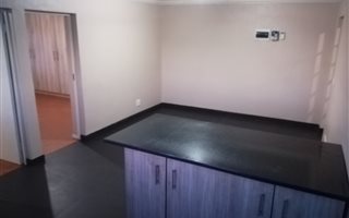 2 Bedroom Apartment in Wetton