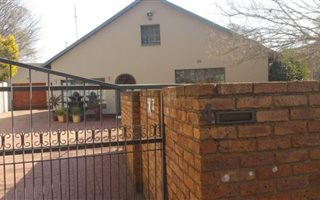 3 Bedroom House in Presidents Dam