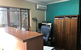 1000 m² Office Space in Klerksdorp
