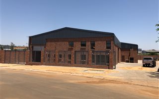 1350 m² Industrial space in Silverton