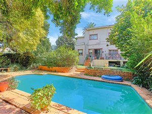 4 Bed House in Greenside