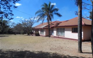5 Bedroom House in Wilgeheuwel