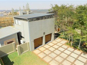 3 Bed House in Midfield Estate