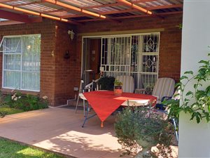 3 Bed Townhouse in Kroonstad