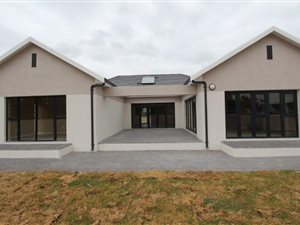 3 Bed House in Wedgewood Golf Estate