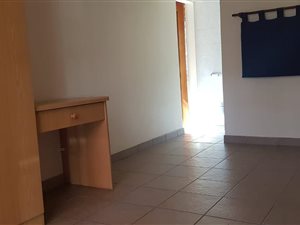 3 Bed House in Sinoville