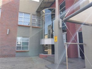 250 m² Office Space in Bendor Park
