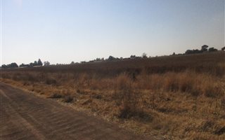 2.1 ha Farm in Rosashof