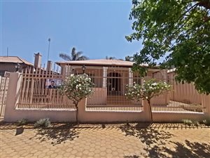 3 Bed House in Krugersdorp North