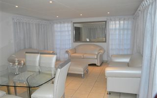 3 Bedroom House in Bloubosrand