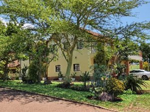 3 Bed House in Clifton Hill Estate