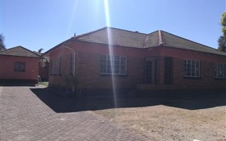 1 Bedroom Apartment in Glen Marais