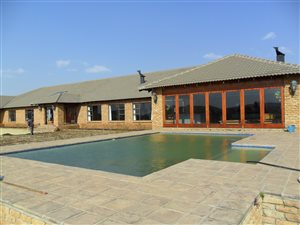 4 Bedroom House in Blue Saddle Ranches
