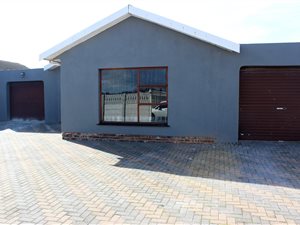 3 Bed House in Blue Downs