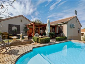 3 Bed House in Dennegeur