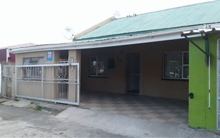 3 Bedroom House in North End