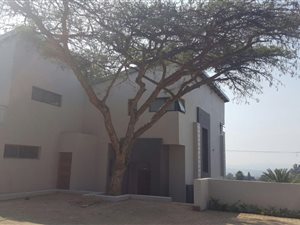4 Bed House in Waterkloof Park