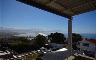 3 Bedroom Apartment in Plettenberg Bay