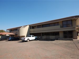 110 m² Office Space in Lyndhurst