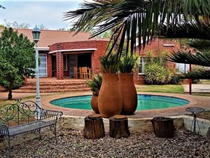 4 Bed House in Roodia